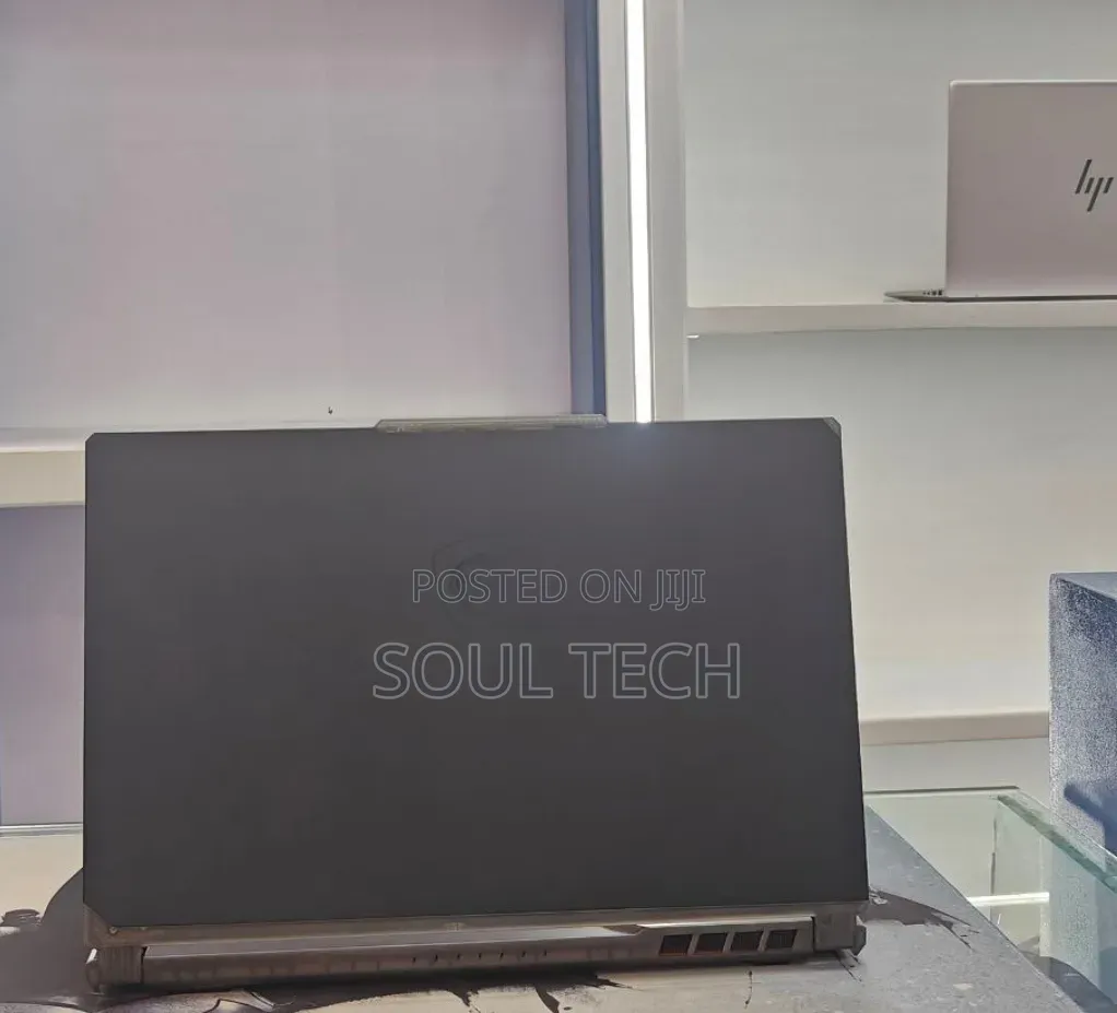New Laptop MSI Cyborg 15 16GB Intel Core i7 SSD 1T