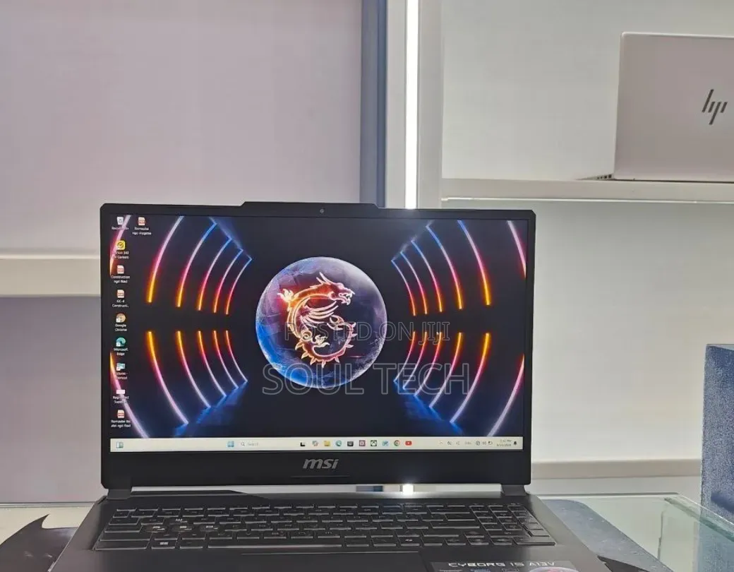 New Laptop MSI Cyborg 15 16GB Intel Core i7 SSD 1T