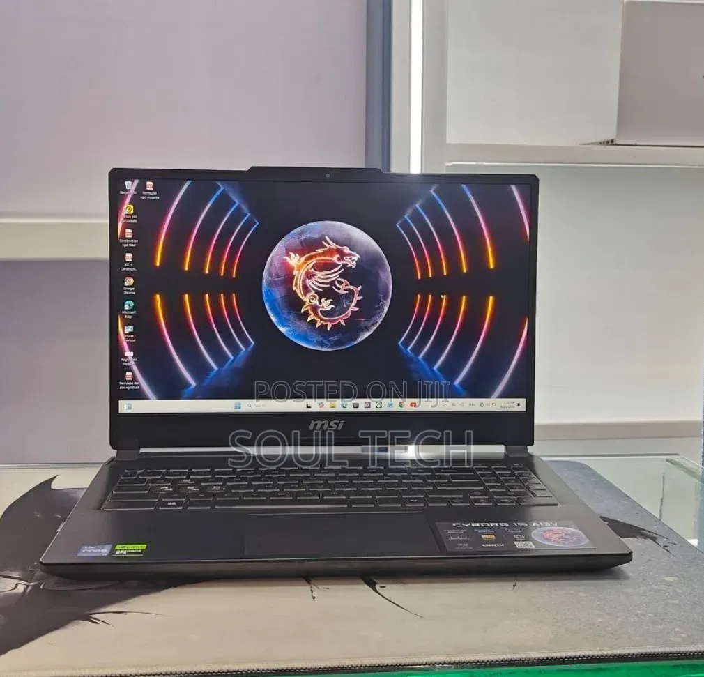 New Laptop MSI Cyborg 15 16GB Intel Core i7 SSD 1T