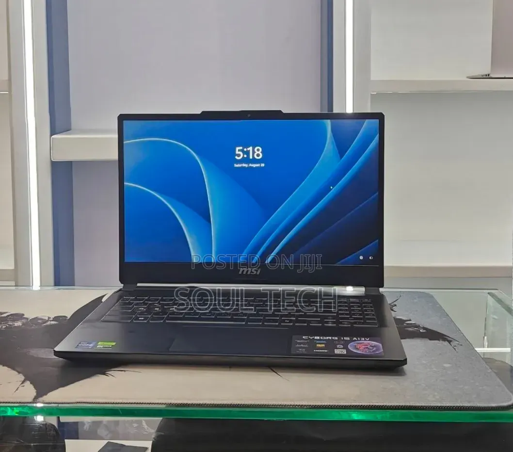 New Laptop MSI Cyborg 15 16GB Intel Core i7 SSD 1T