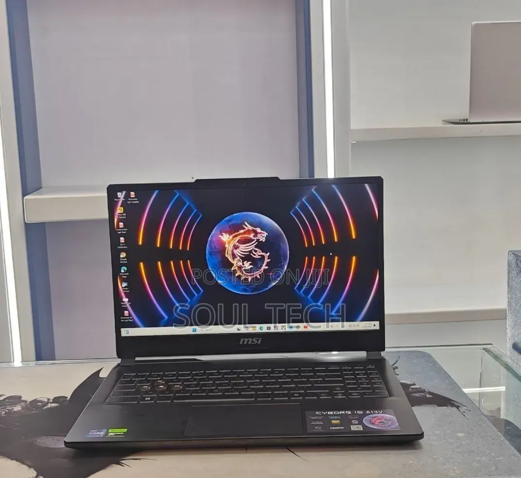 New Laptop MSI Cyborg 15 16GB Intel Core i7 SSD 1T