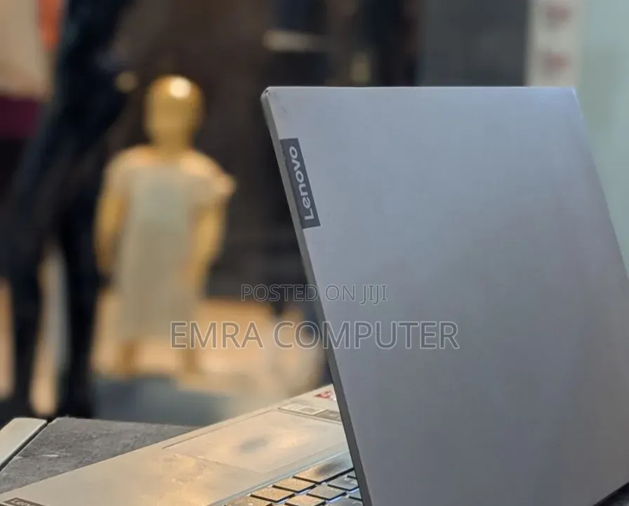 New Laptop Lenovo 8GB AMD Ryzen 3 SSD 256GB