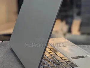 New Laptop Lenovo 8GB AMD Ryzen 3 SSD 256GB