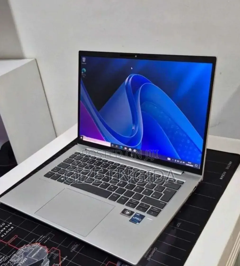 New Laptop HP EliteBook 830 G9 16GB Intel Core i5 SSD 512GB