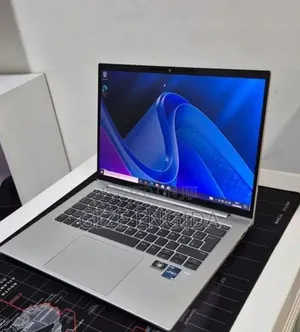 New Laptop HP EliteBook 830 G9 16GB Intel Core i5 SSD 512GB