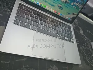 New Laptop Apple MacBook Pro 2020 8GB Apple M1 SSD 512GB