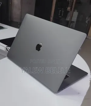 New Laptop Apple MacBook Pro 2017 16GB Intel Core i7 SSD 512GB