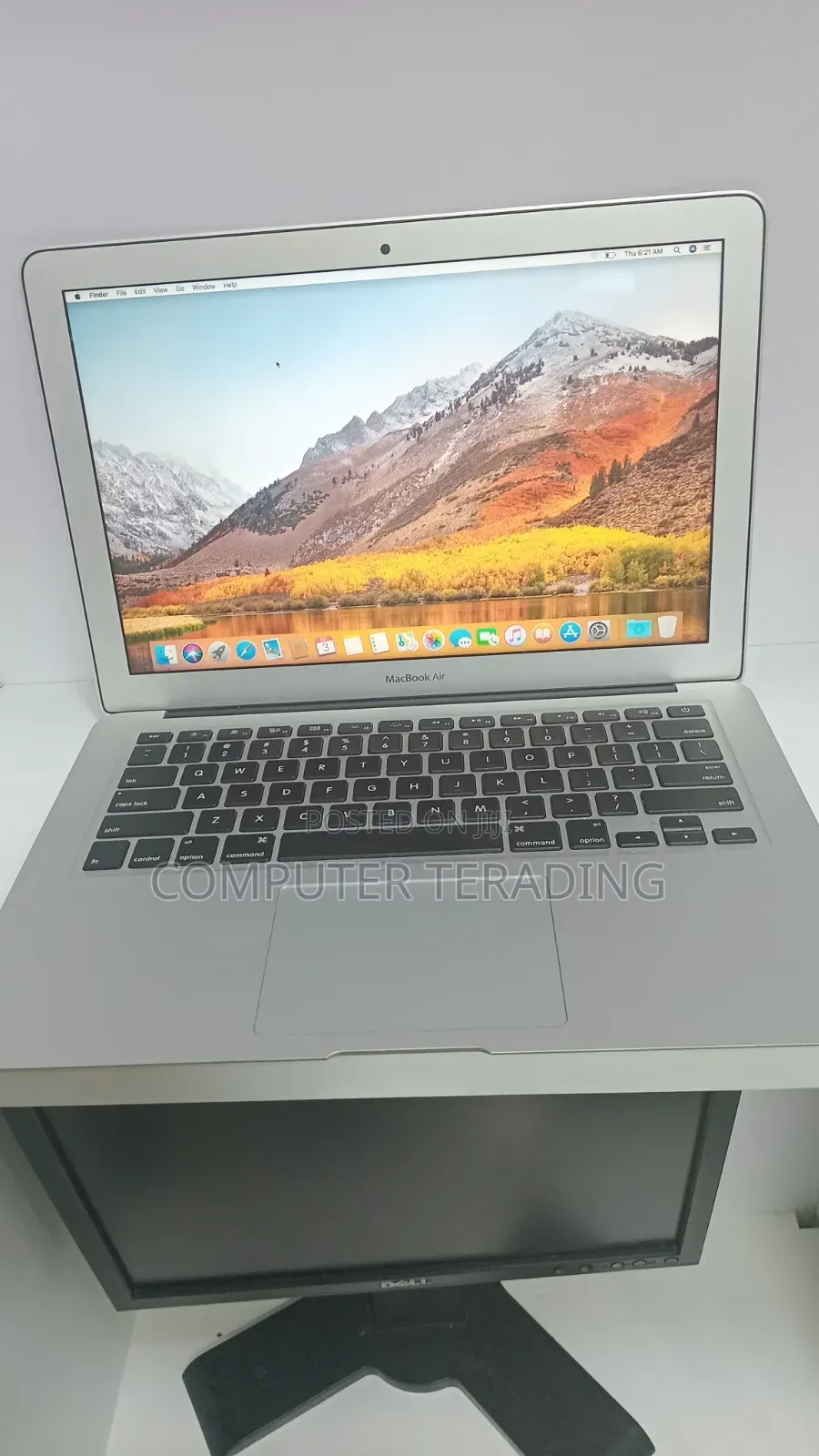 New Laptop Apple MacBook Air 2017 8GB Intel Core i5 SSD 128GB