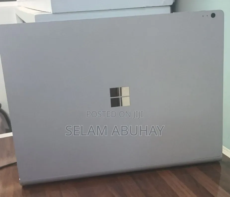 New Laptop Microsoft Surface 16GB Intel Core i7 SSD 512GB