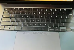 New Laptop Apple MacBook Air 2024 M3 8GB Apple M3 SSD 256GB