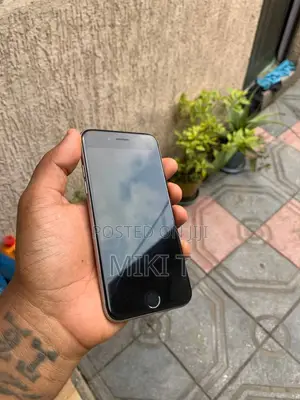 Apple iPhone 6s 16 GB Bronze