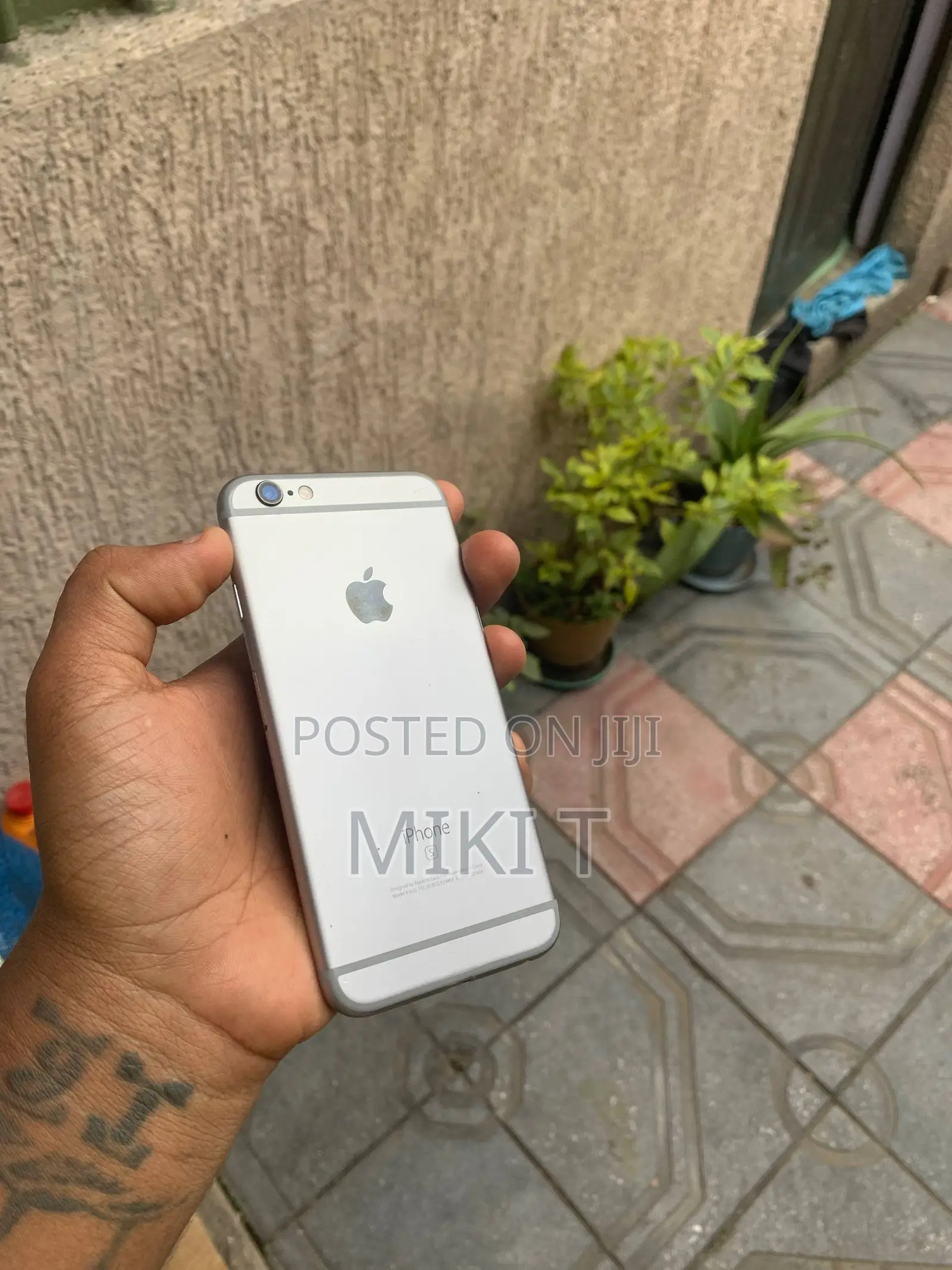 Apple iPhone 6s 16 GB Bronze