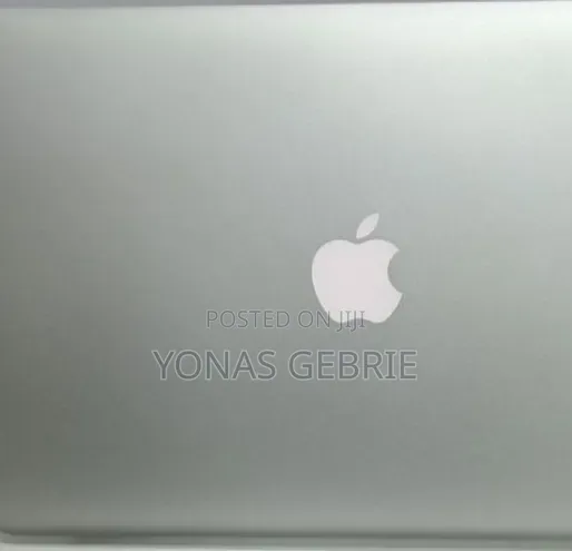New Laptop Apple MacBook 8GB Intel Core i5 SSD 128GB