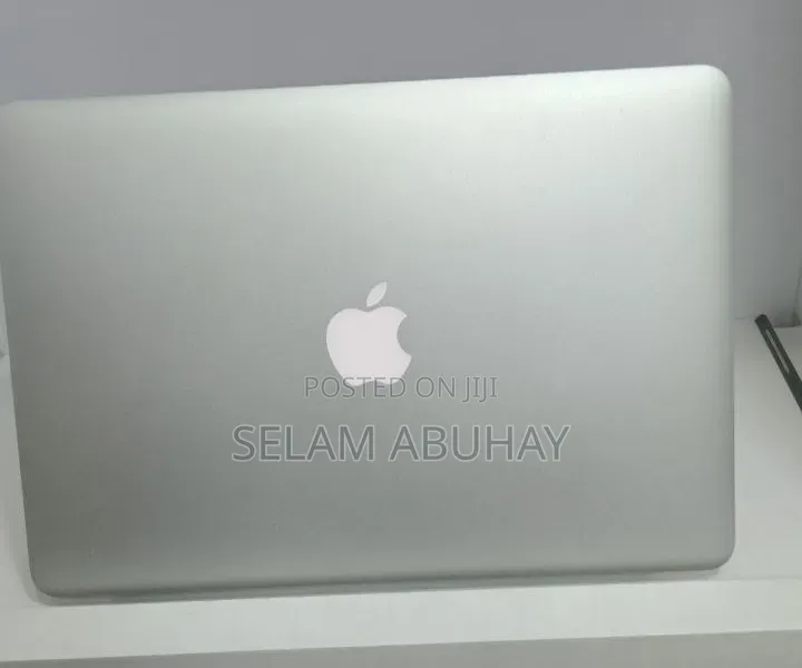 New Laptop Apple MacBook Air 2017 8GB Intel Core i5 SSD 128GB
