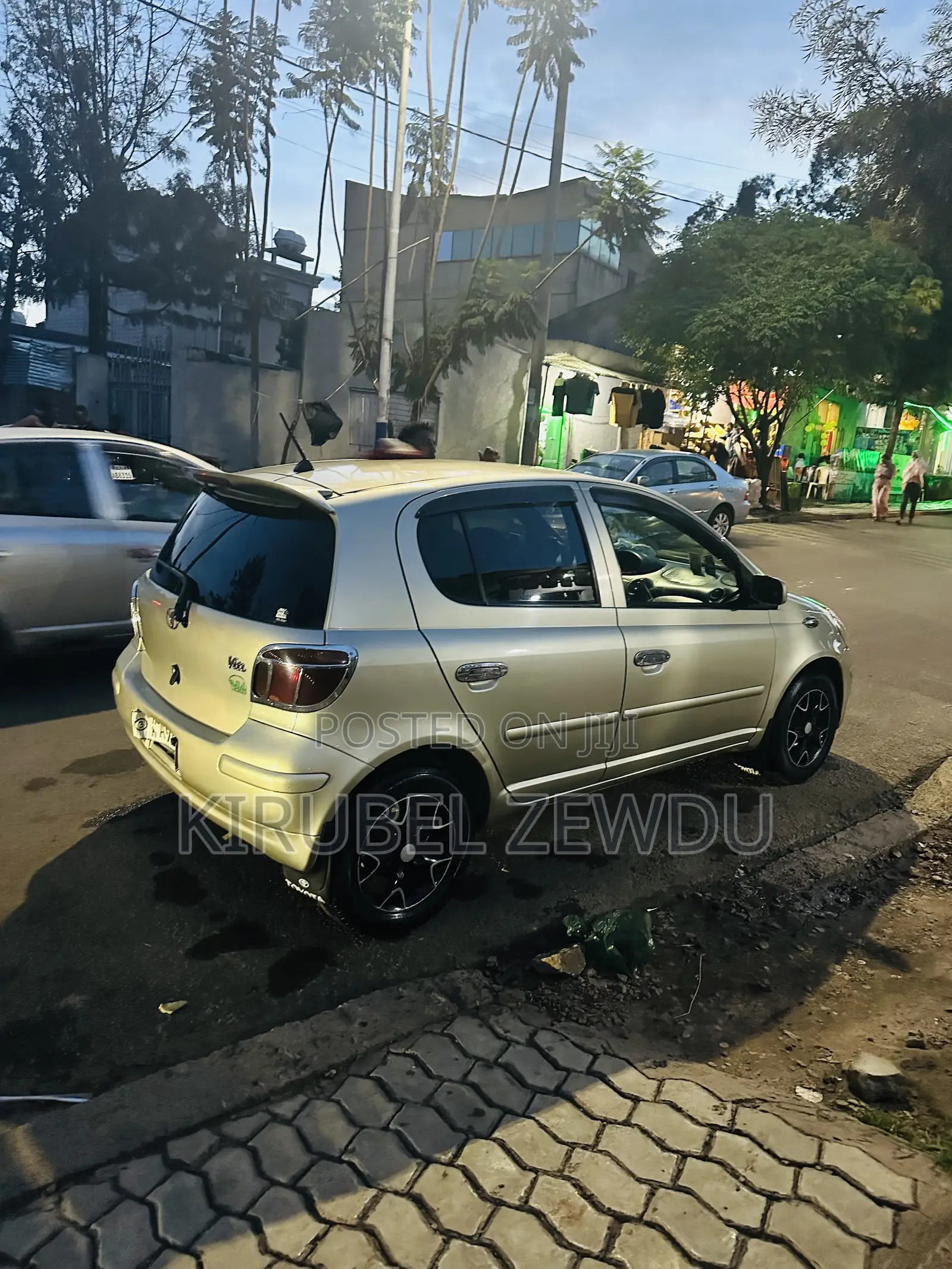 Toyota Vitz 2003 Gold