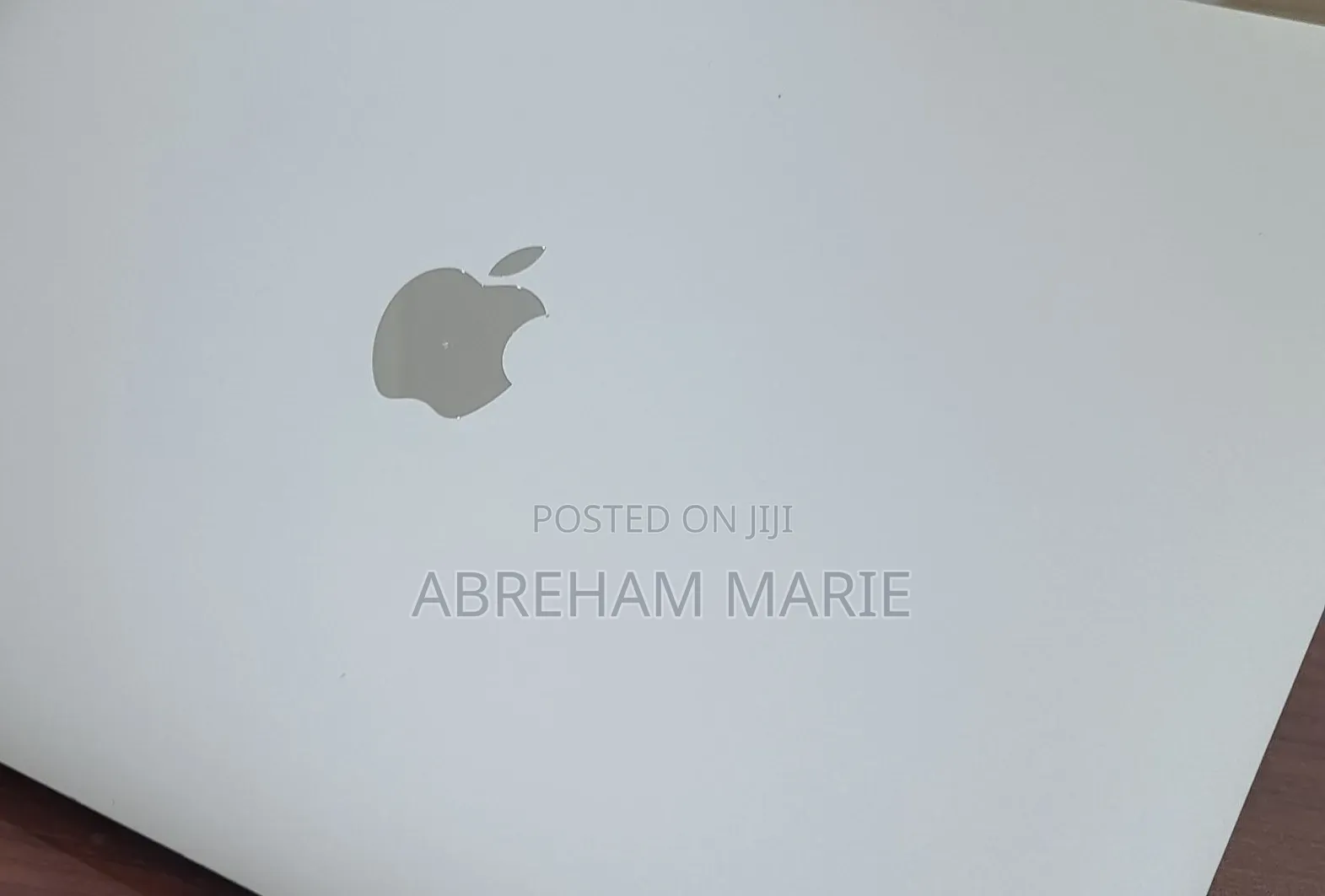 New Laptop Apple MacBook Pro 2021 M1 8GB Apple M1 Pro SSD 256GB