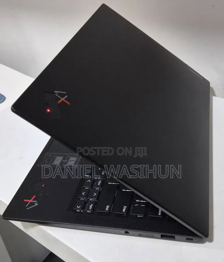 New Laptop Lenovo ThinkPad X1 Carbon 16GB Intel Core i5 SSD 512GB