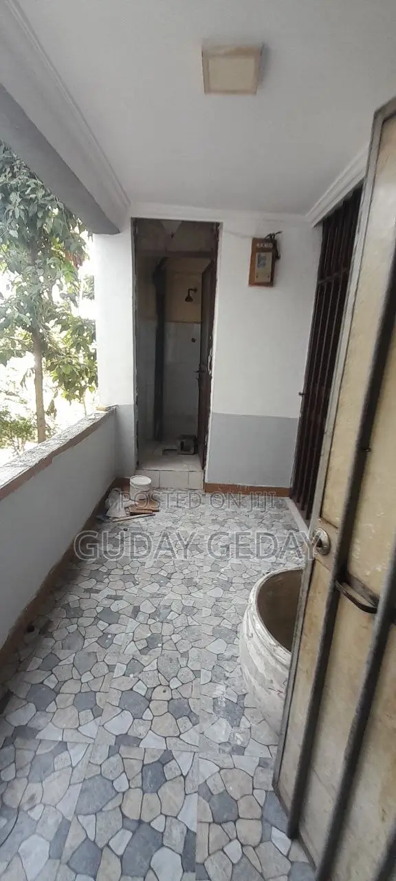 Furnished 3bdrm Condo in Akaky Kaliti for sale