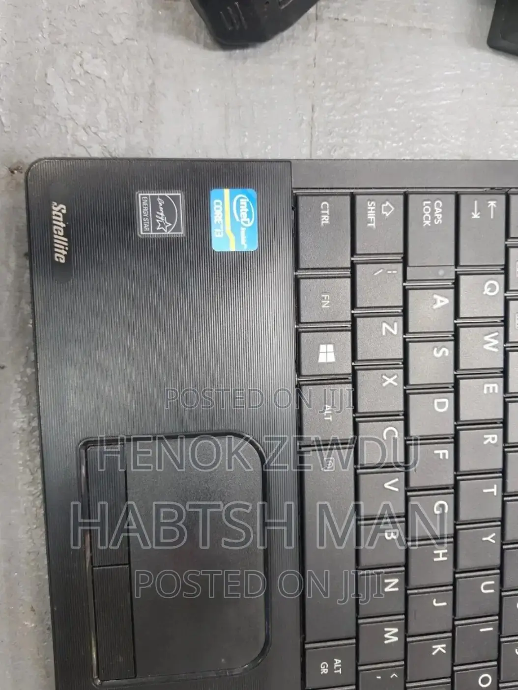 Laptop Toshiba C50 4GB Intel Core i3 HDD+SSD 500GB