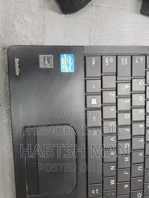 Laptop Toshiba C50 4GB Intel Core i3 HDD+SSD 500GB