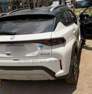 Suzuki Fronx 2025 White