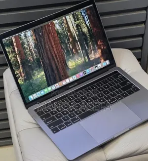 New Laptop Apple MacBook Pro 2019 16GB Intel Core i7 SSD 512GB