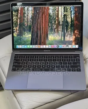 New Laptop Apple MacBook Pro 2019 16GB Intel Core i7 SSD 512GB
