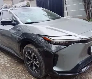 Toyota bZ4X 71.4 kWh FWD 2022 Gray