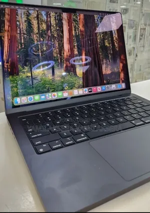 New Laptop Apple MacBook Pro 2023 M3 18GB Apple M3 SSD 512GB