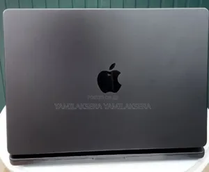 New Laptop Apple MacBook Pro 2023 M3 18GB Apple M3 SSD 512GB