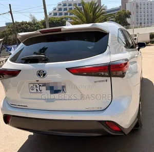 Toyota Highlander 2023 White