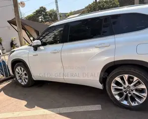 Toyota Highlander 2023 White