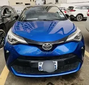 Toyota C-HR 2021 Blue