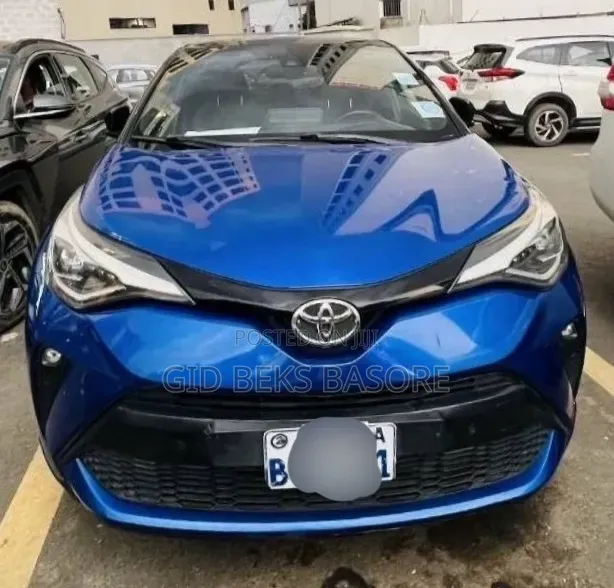 Toyota C-HR 2021 Blue