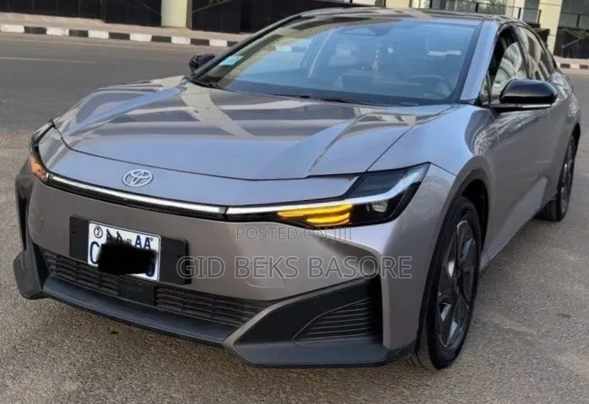 Toyota bZ3 63 kWh FWD 2023 Gray