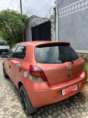 Toyota Yaris 2008 Orange