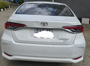 Toyota Corolla 2022 White