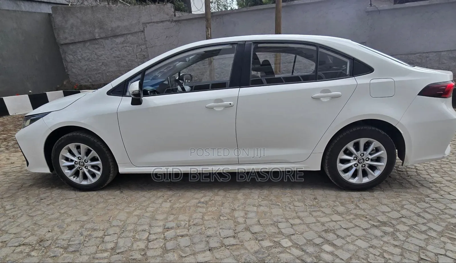 Toyota Corolla 2022 White