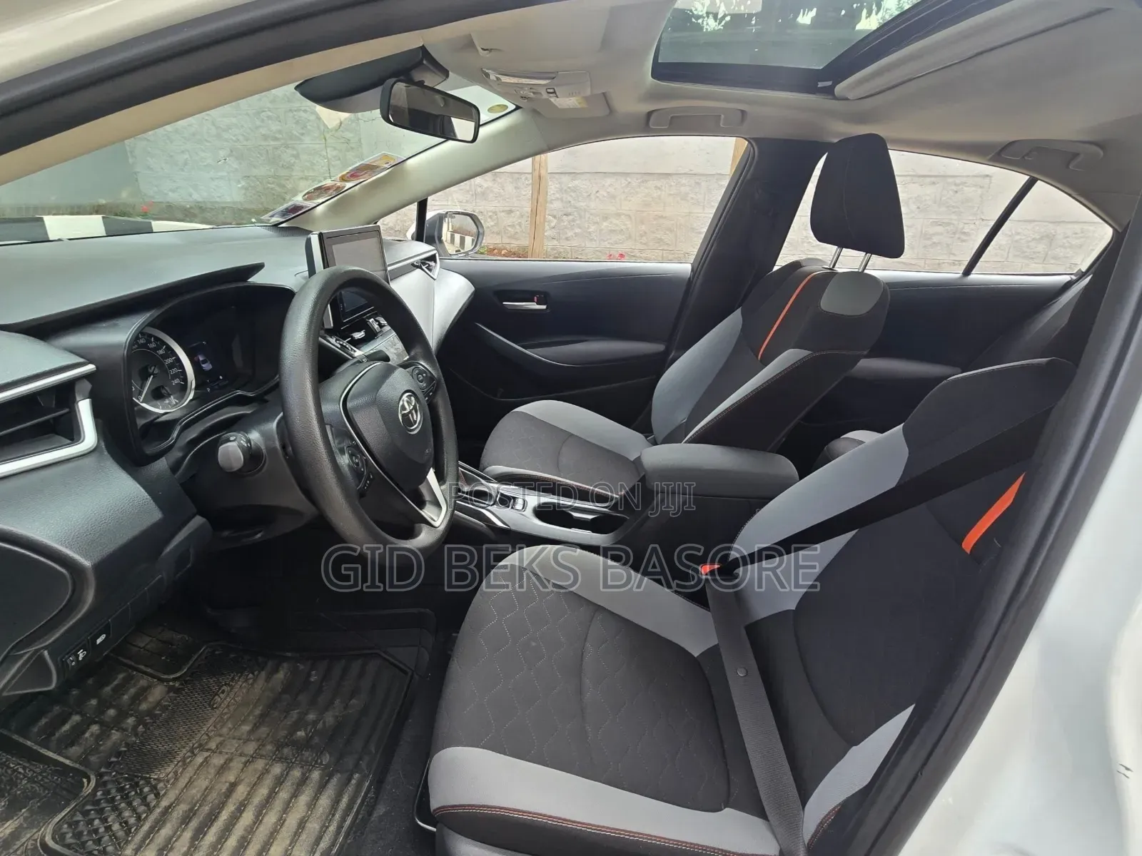 Toyota Corolla 2022 White