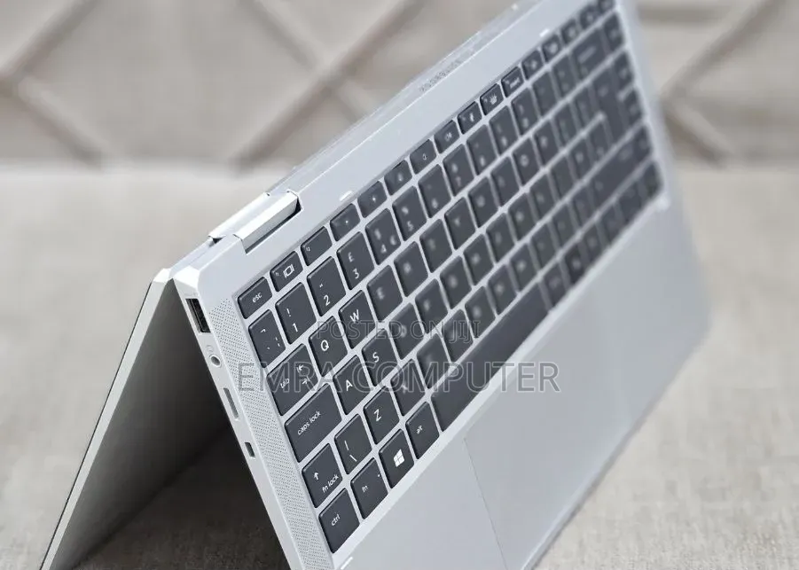 New Laptop HP EliteBook 1040 G8 32GB Intel Core i7 SSD 512GB