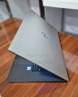 New Laptop Dell XPS 15 16GB Intel Core i7 SSD 512GB