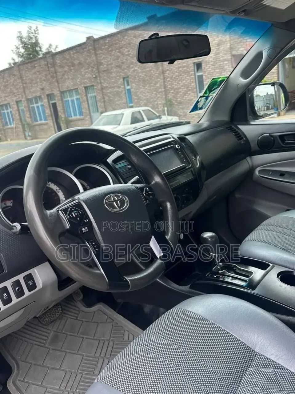 Toyota Tacoma 2014 Gray