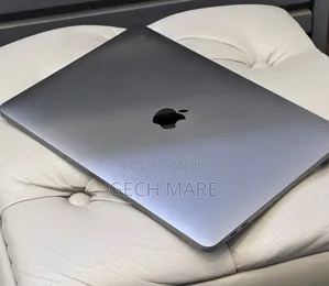 New Laptop Apple MacBook Pro 2019 16GB Intel Core i7 SSD 512GB