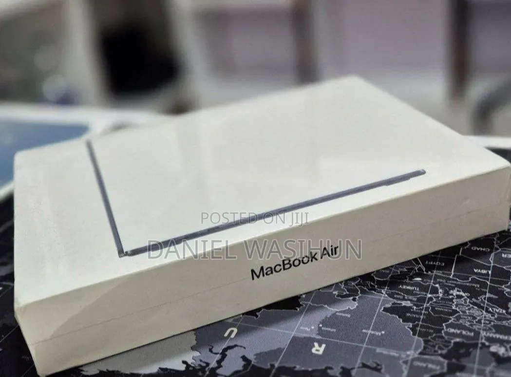 New Laptop Apple MacBook Air 2022 M2 8GB Apple M2 SSD 256GB