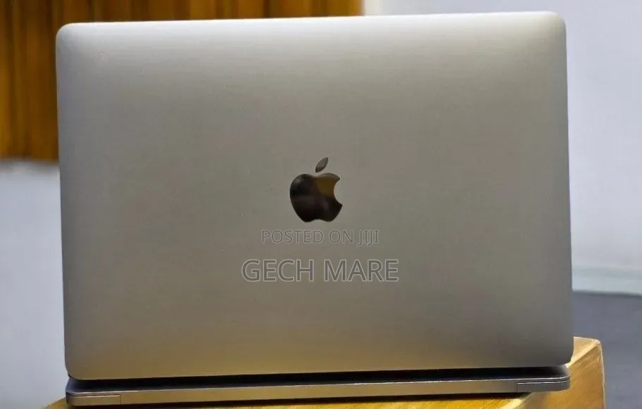 New Laptop Apple MacBook Pro 2019 16GB Intel Core i5 SSD 512GB