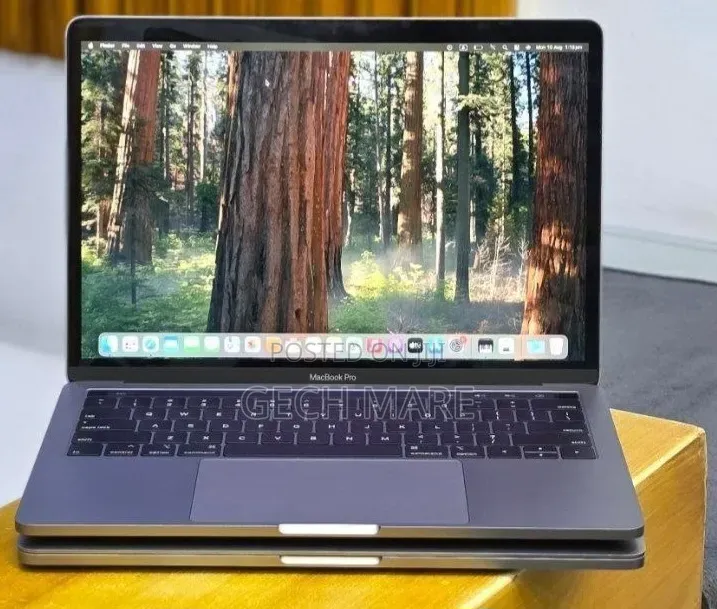 New Laptop Apple MacBook Pro 2019 16GB Intel Core i5 SSD 512GB