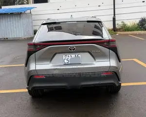 Toyota bZ4X 71.4 kWh AWD 2023 Gray