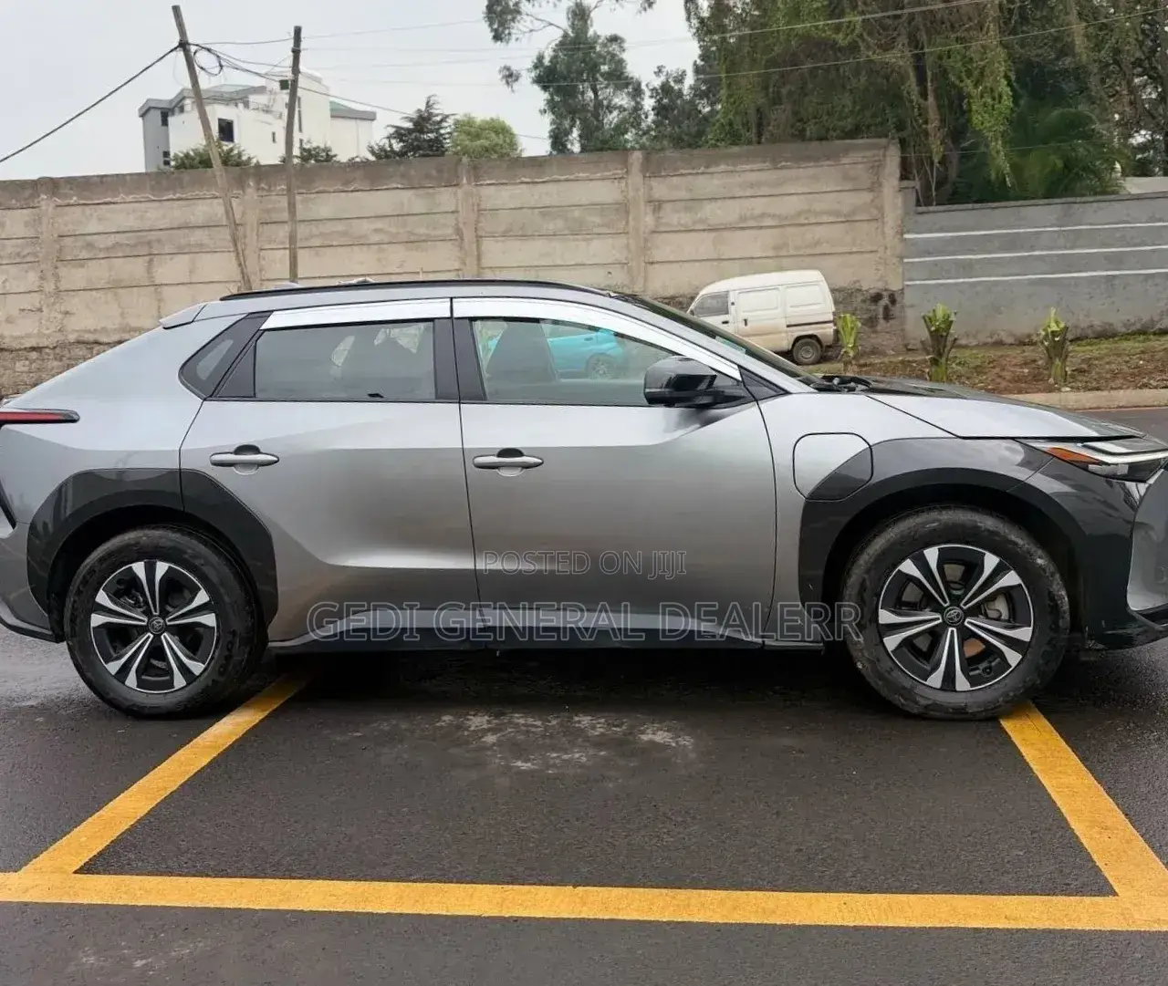 Toyota bZ4X 71.4 kWh AWD 2023 Gray