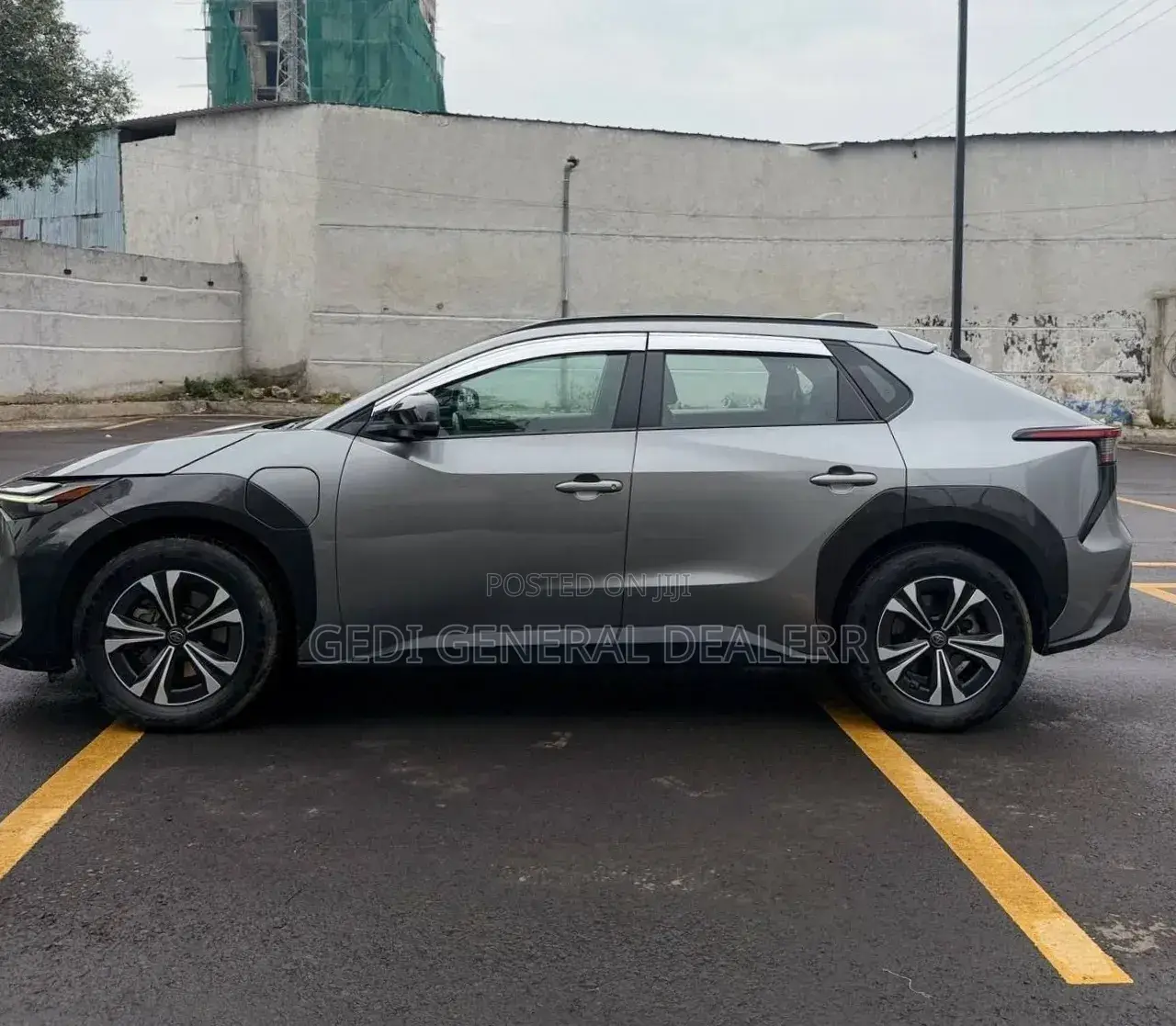 Toyota bZ4X 71.4 kWh AWD 2023 Gray