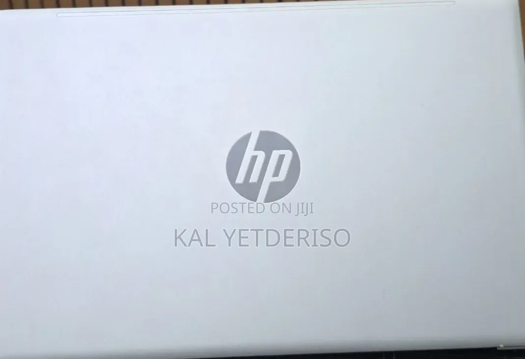 New Laptop HP Pavilion 13 8GB Intel Core i5 SSD 512GB
